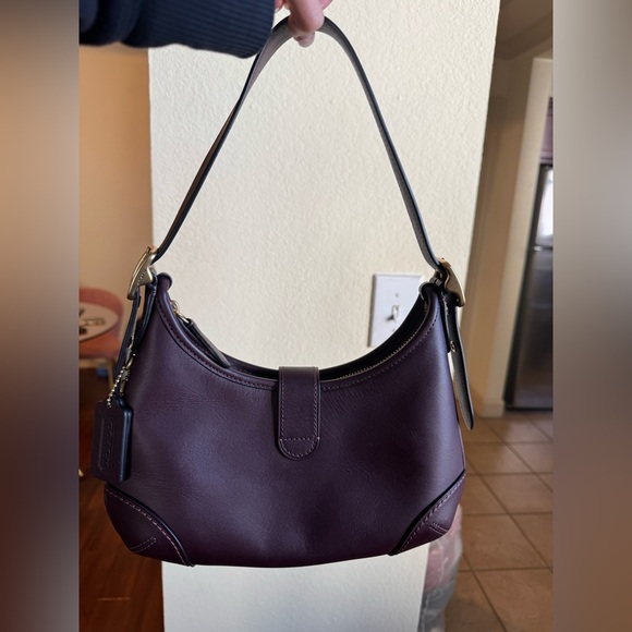 Coach Elegant Purple Women's Bag - Picture 3 of 4